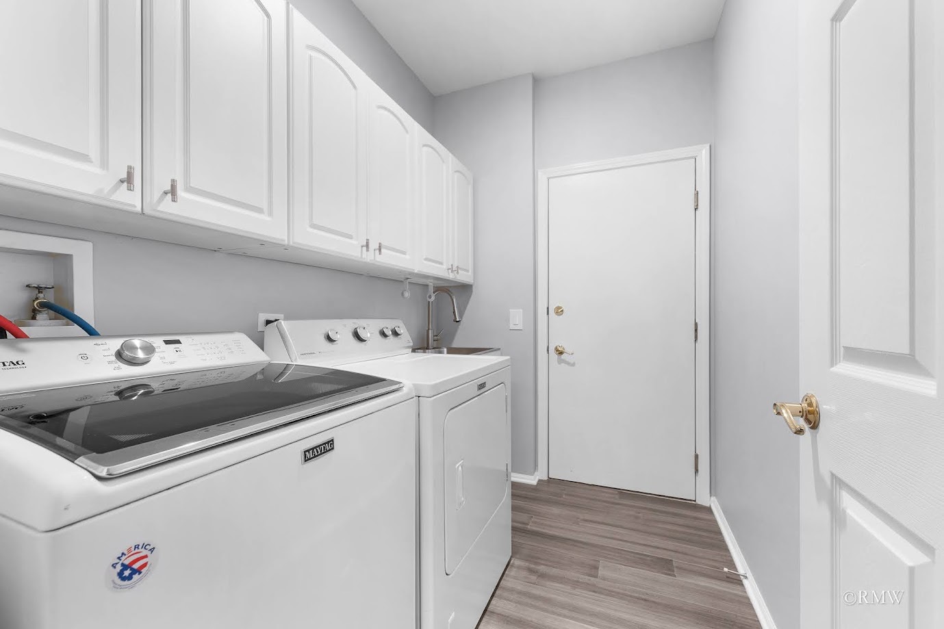 101 Bay Drive Itasca, IL 60143 - Photo 23 of 29 a utility room with dryer and washer