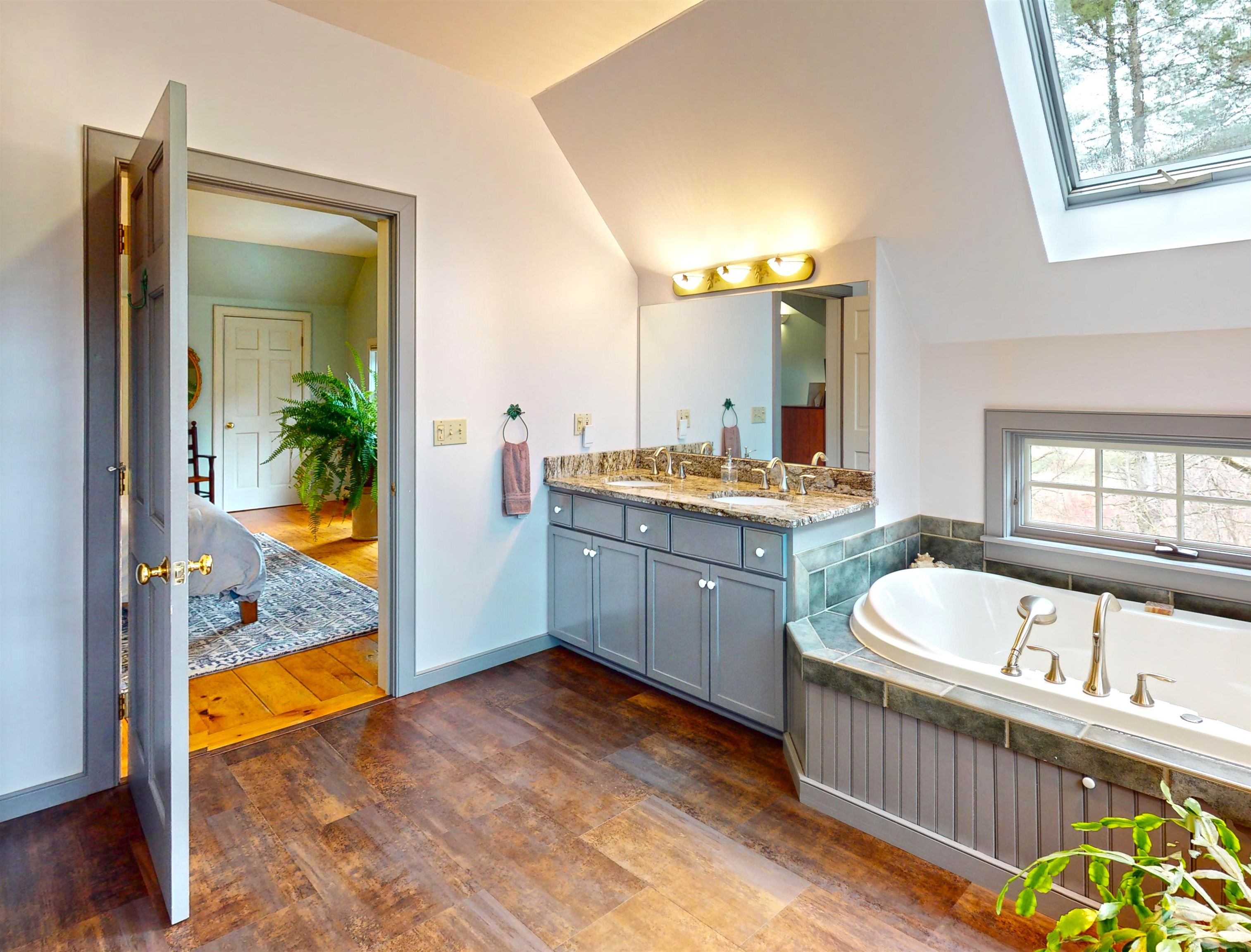 341 Mountain Road Monkton, VT 05443 - Photo 17 of 40 Gallery Image 17