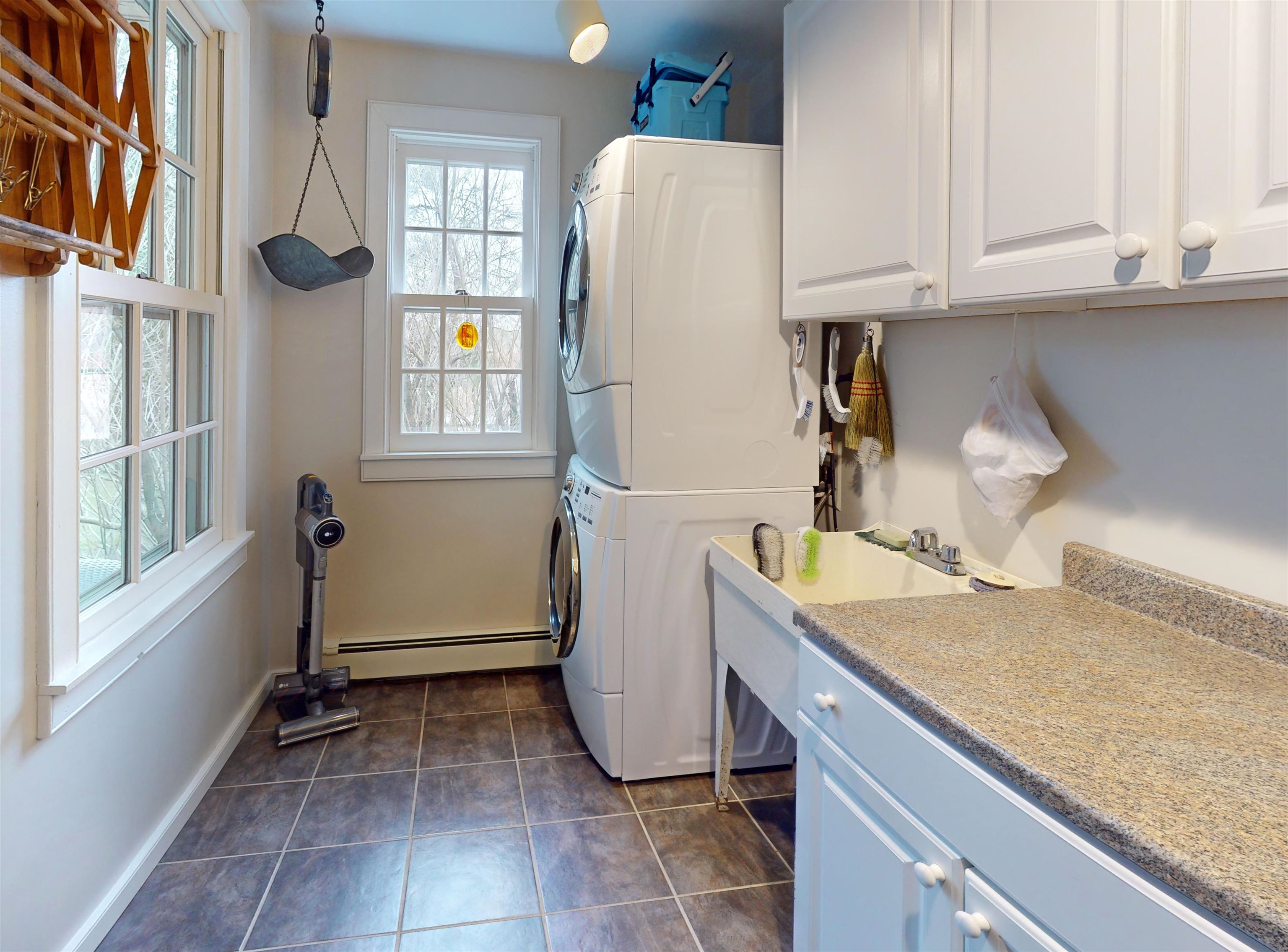 341 Mountain Road Monkton, VT 05443 - Photo 10 of 40 Gallery Image 10