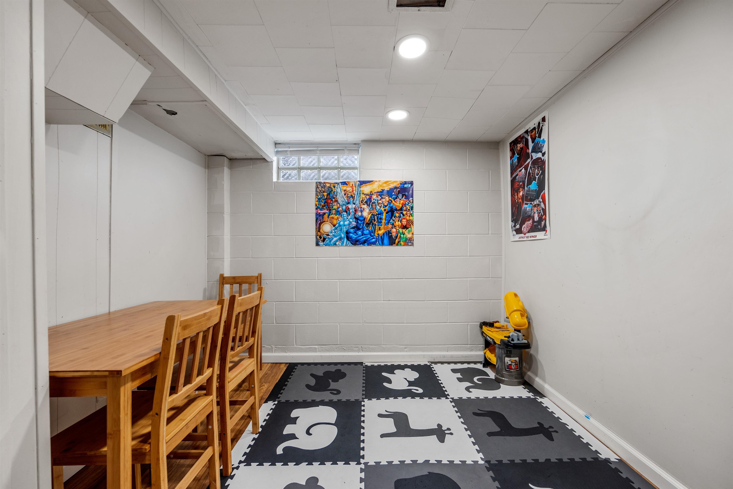 2209 Hampton Road Grosse Pointe Woods, MI 48236 - Photo 24 of 29