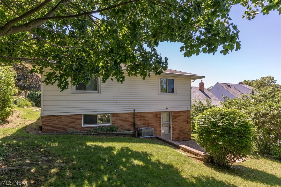 1929 Lincoln Road Wickliffe, OH 44092 - Photo 26 of 28 Gallery Image 26