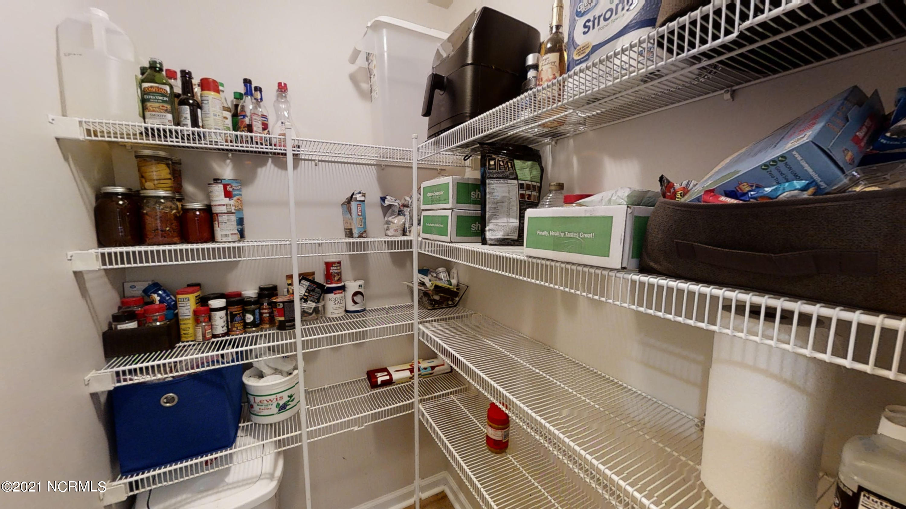 283 Richlands Loop Road Richlands, NC 28574 - Photo 19 of 44 19 - Pantry
