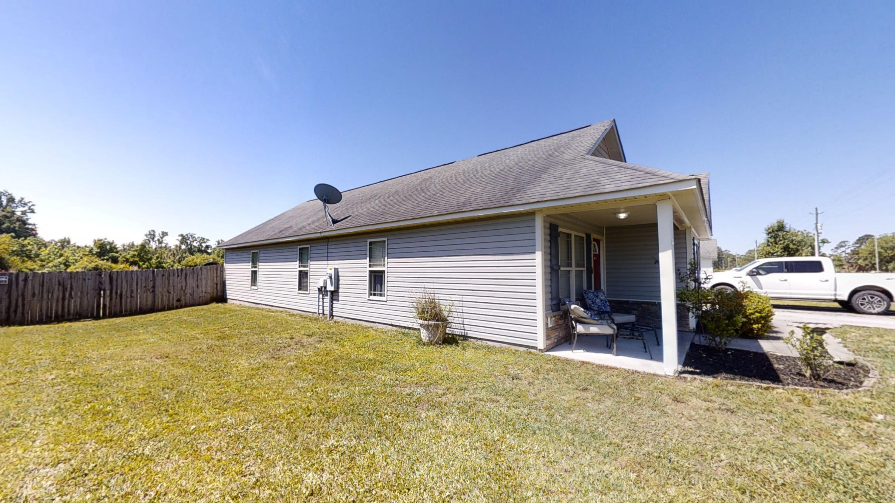 283 Richlands Loop Road Richlands, NC 28574 - Photo 6 of 44 06 - Front