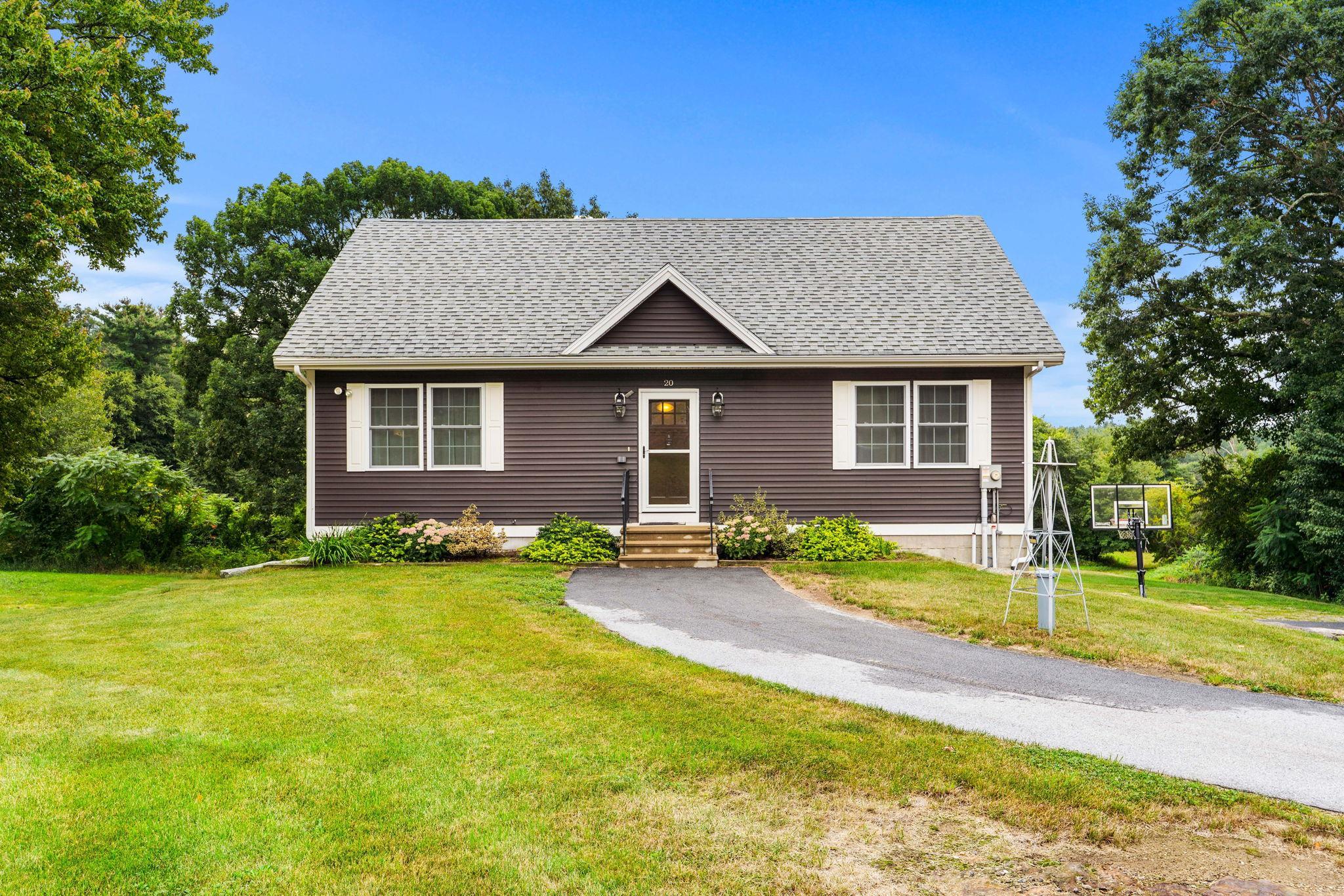 20 Pasture Road Auburn, NH 03032 - Photo 2 of 41 Gallery Image 2