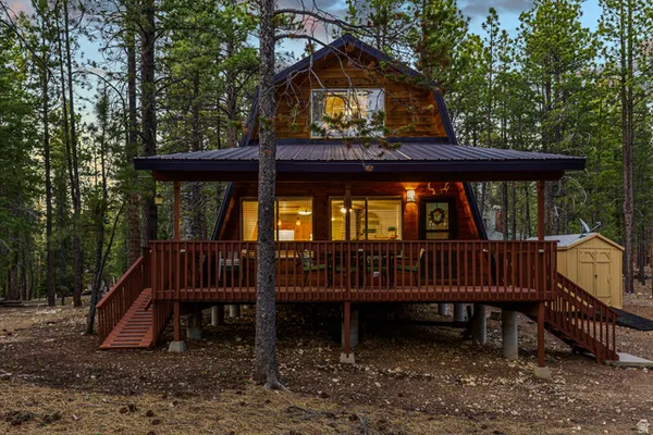 $398,000 | 1250 North Piute Drive, Duck Creek Village, UT 84762