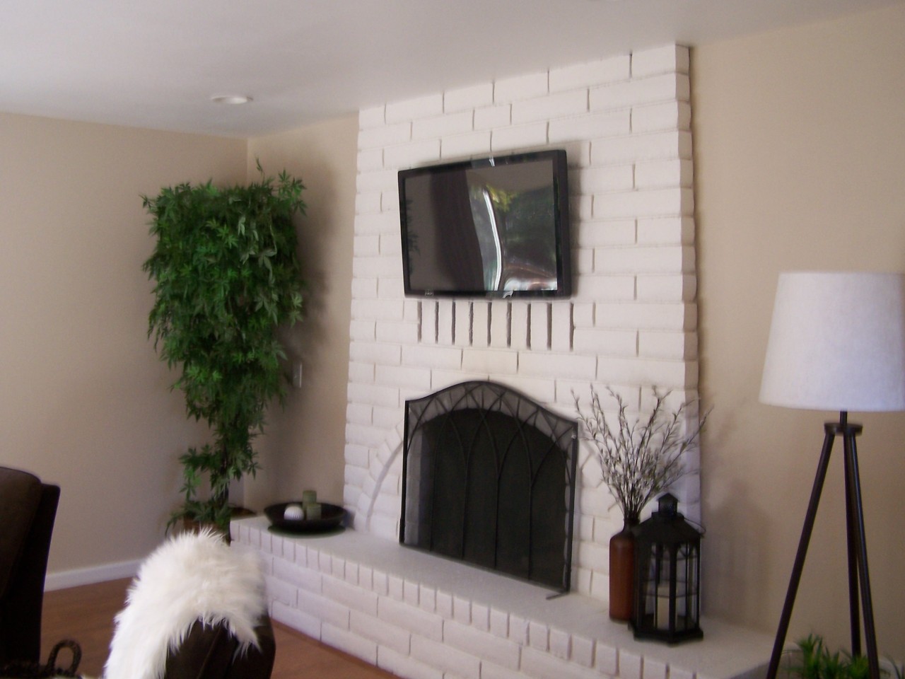 17824 Walker Mine Road Redding, CA 96003 - Photo 4 of 12 a living room with furniture and a fireplace