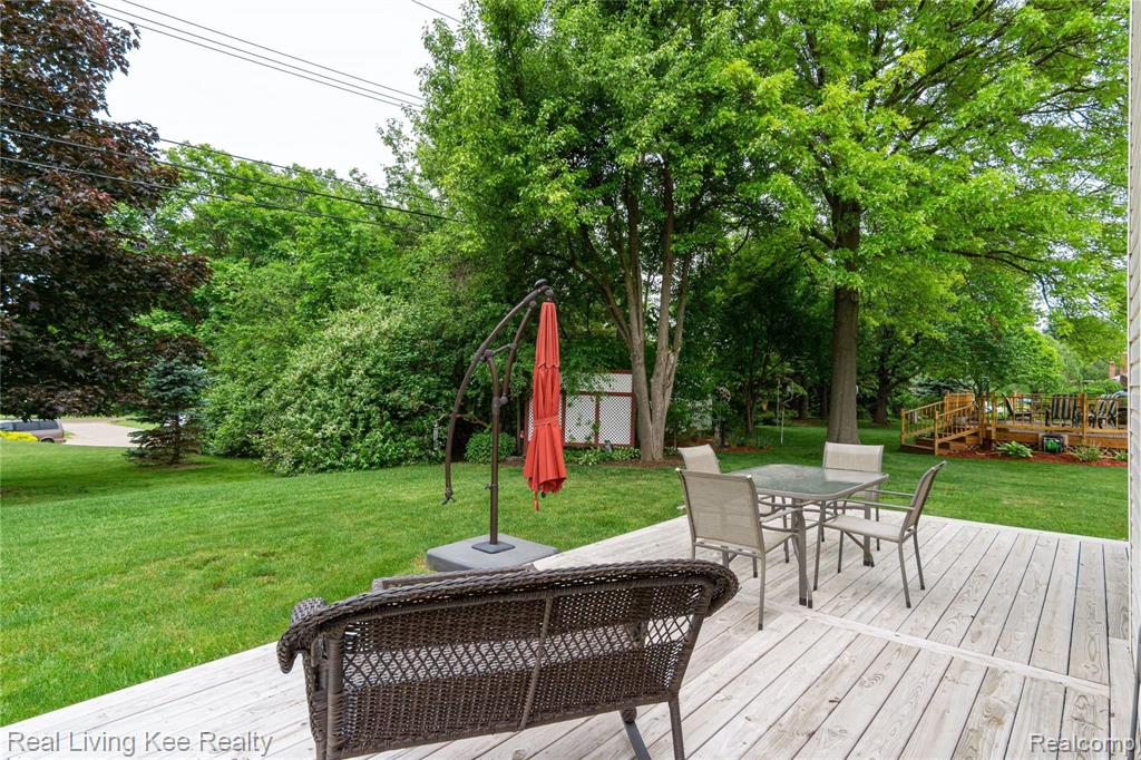 2160 Warrington Road Rochester Hills, MI 48307 - Photo 10 of 55