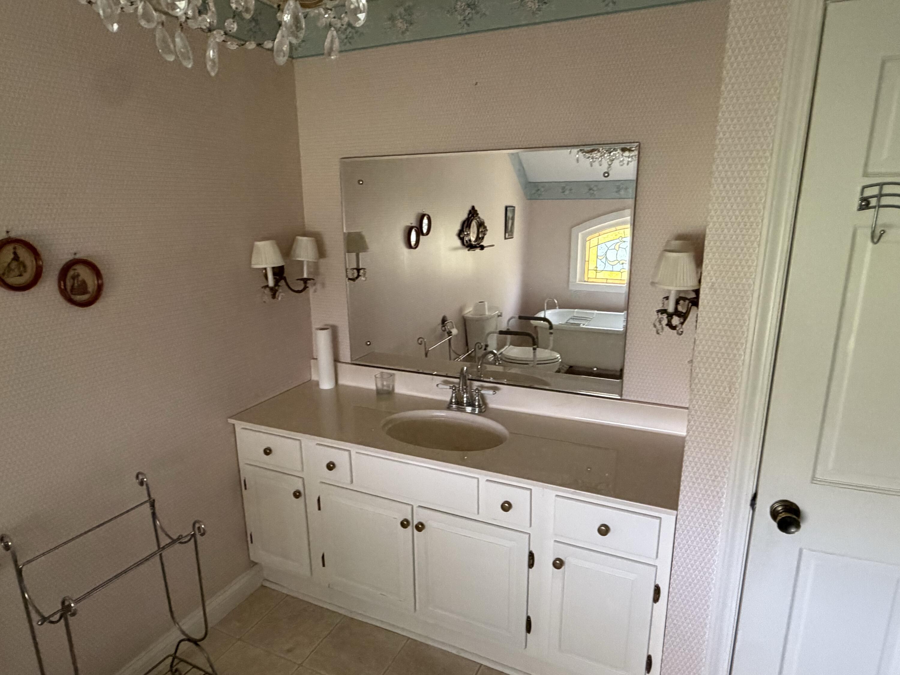945 Krebs Station Road Paducah, KY 42003 - Photo 31 of 46 MAIN BATH VANITY