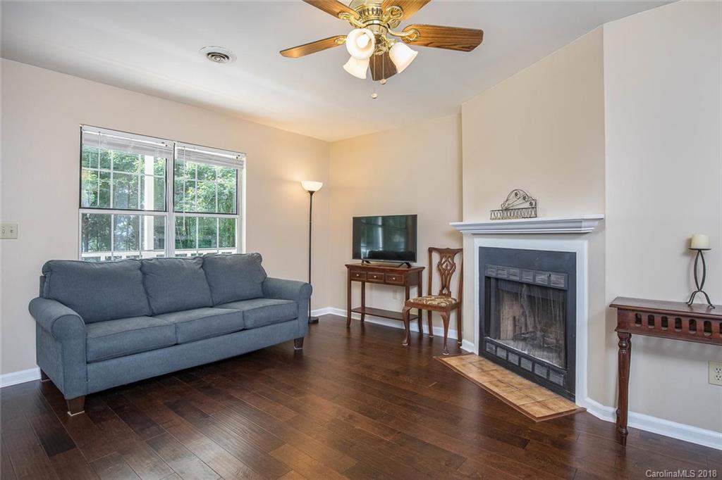 11 Rocking Porch Road Asheville, NC 28805 - Photo 12 of 26 Gallery Image 12