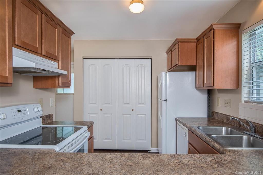 11 Rocking Porch Road Asheville, NC 28805 - Photo 17 of 26 Gallery Image 17