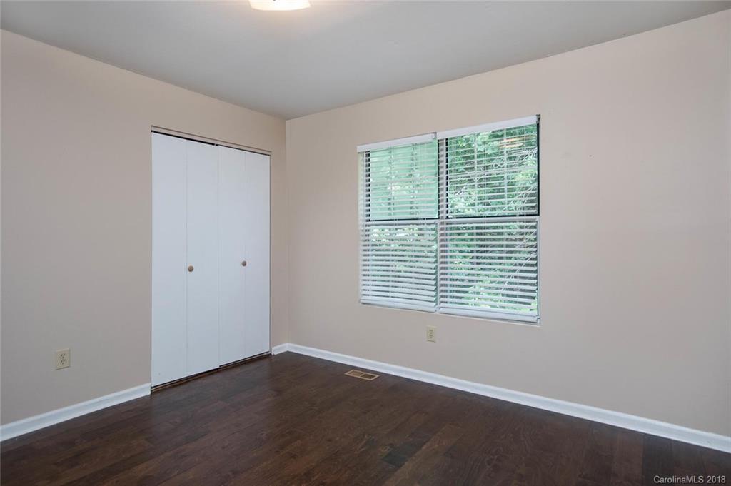 11 Rocking Porch Road Asheville, NC 28805 - Photo 23 of 26 Gallery Image 23
