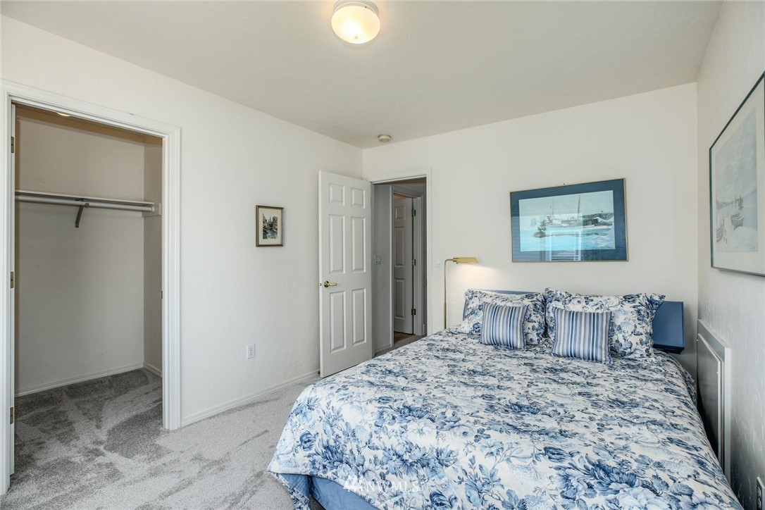 6618 Riviera Court Southeast Lacey, WA 98513 - Photo 23 of 34 Gallery Image 23