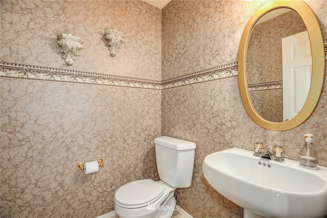 6618 Riviera Court Southeast Lacey, WA 98513 - Photo 5 of 34 Gallery Image 5
