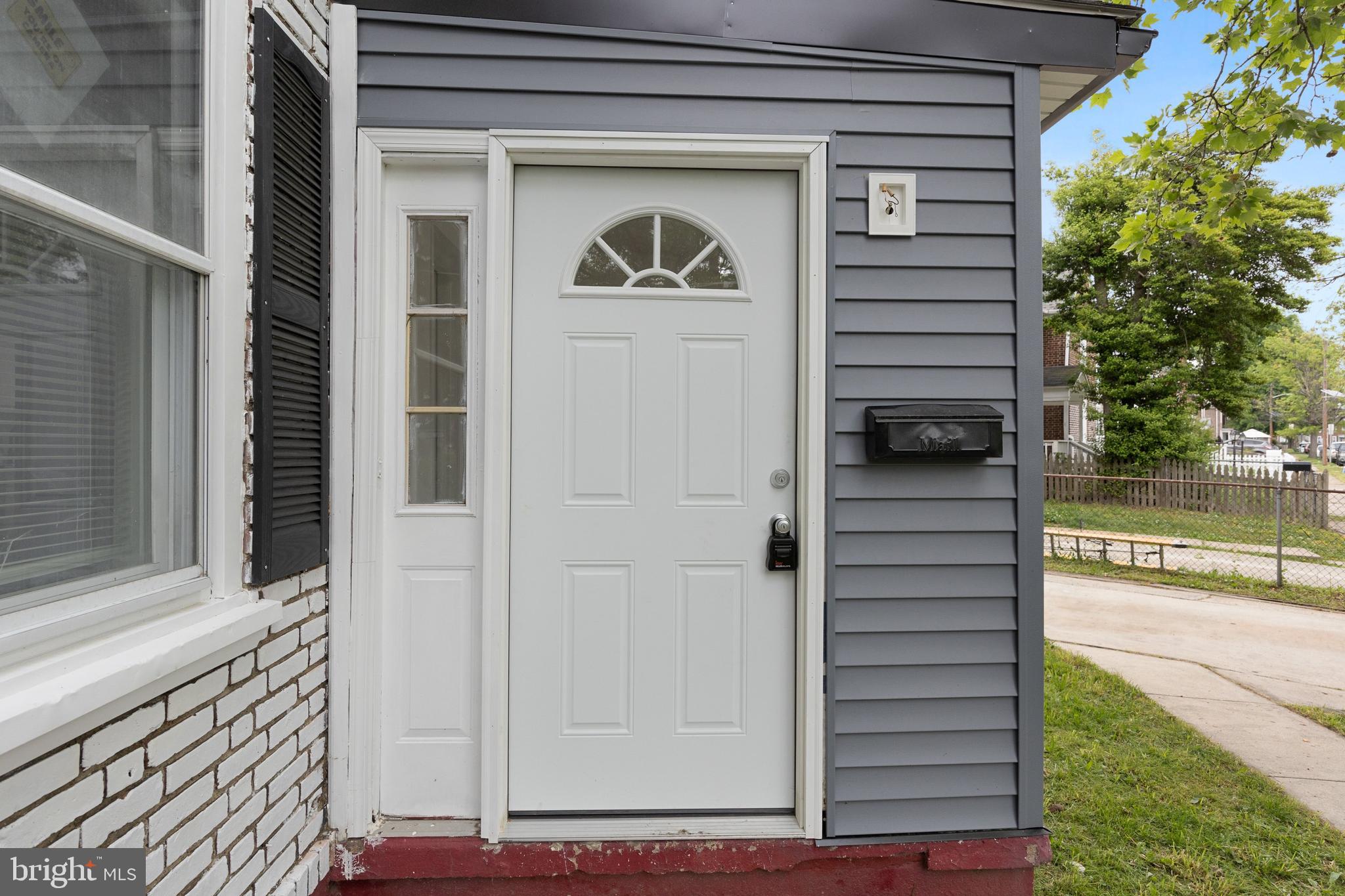 1003 Ironside Road Camden, NJ 08104 - Photo 3 of 19