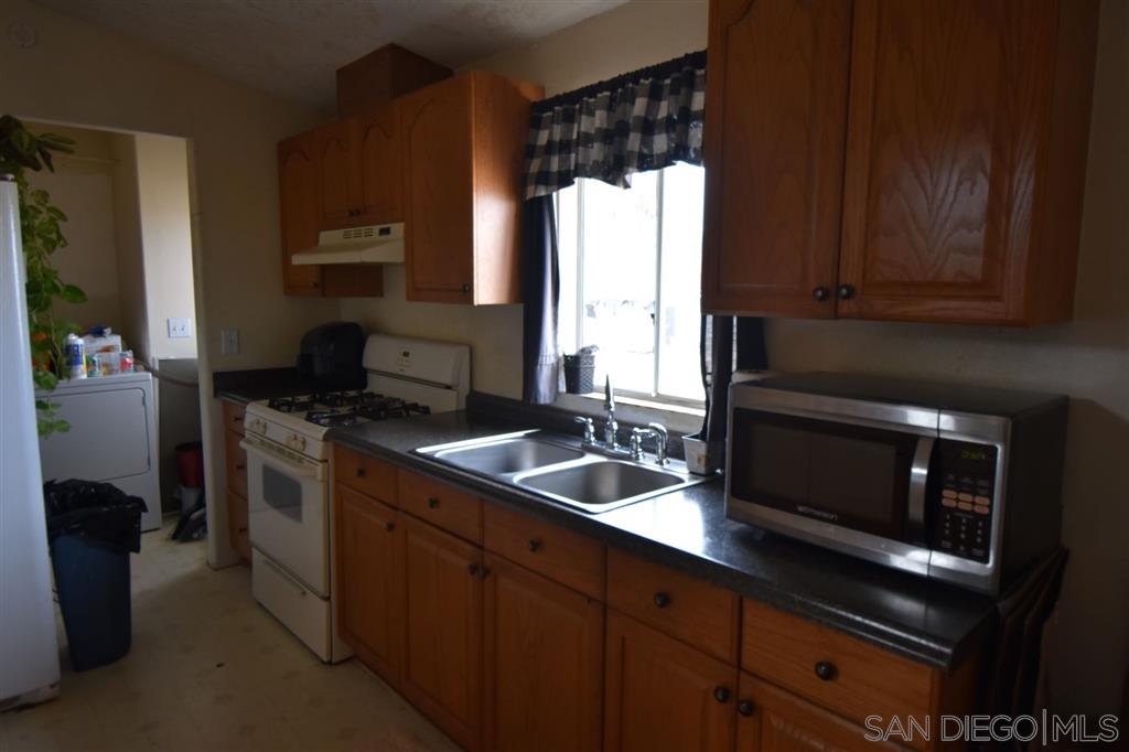 10376 White Road Phelan, CA 92371 - Photo 3 of 11 Gallery Image 3