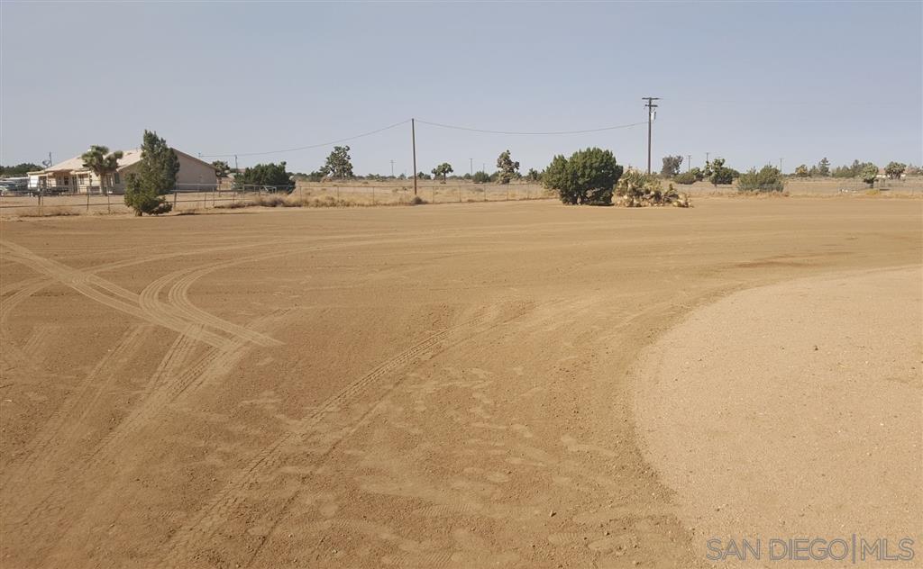 10376 White Road Phelan, CA 92371 - Photo 10 of 11 Gallery Image 10