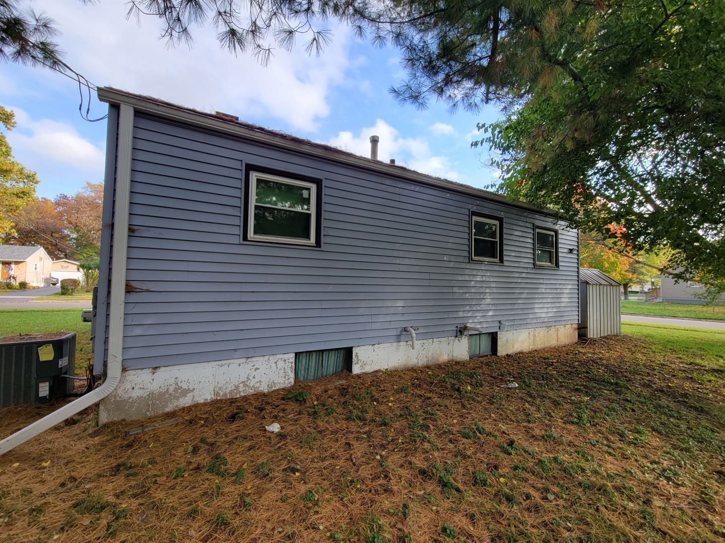 1946 Delaware Road Waukegan, IL 60087 - Photo 3 of 19