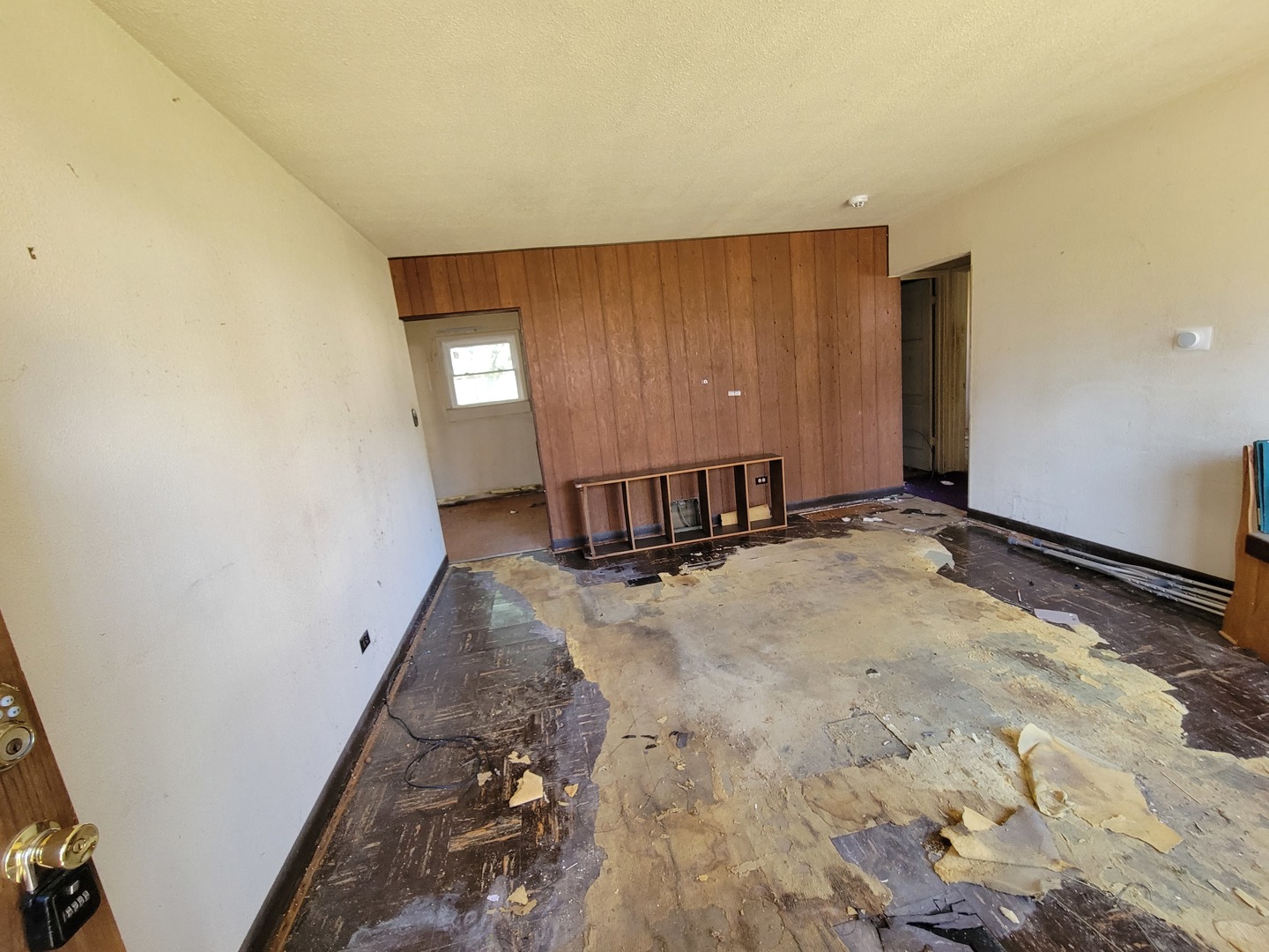 1946 Delaware Road Waukegan, IL 60087 - Photo 5 of 19