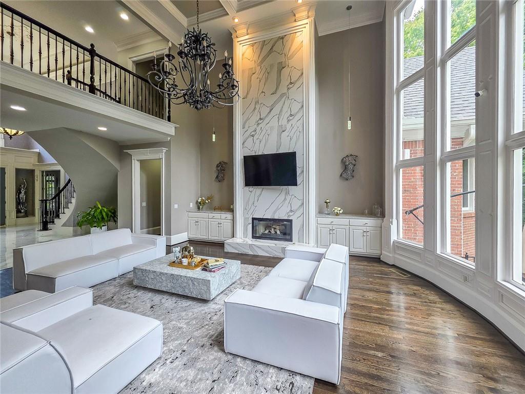 8190 Nesbit Ferry Road Sandy Springs, GA 30350 - Photo 13 of 65 Gallery Image 13