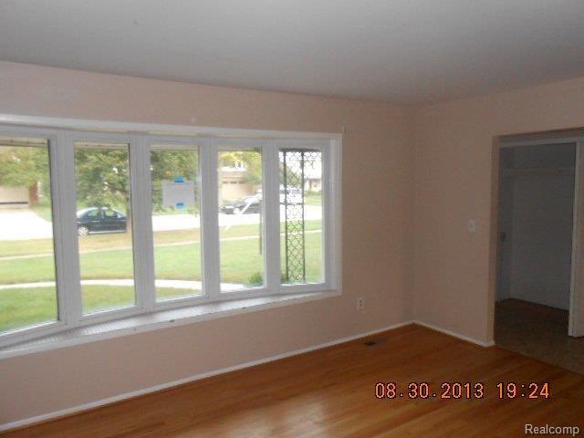 16161 Wayne Road Livonia, MI 48154 - Photo 3 of 11 009.JPG