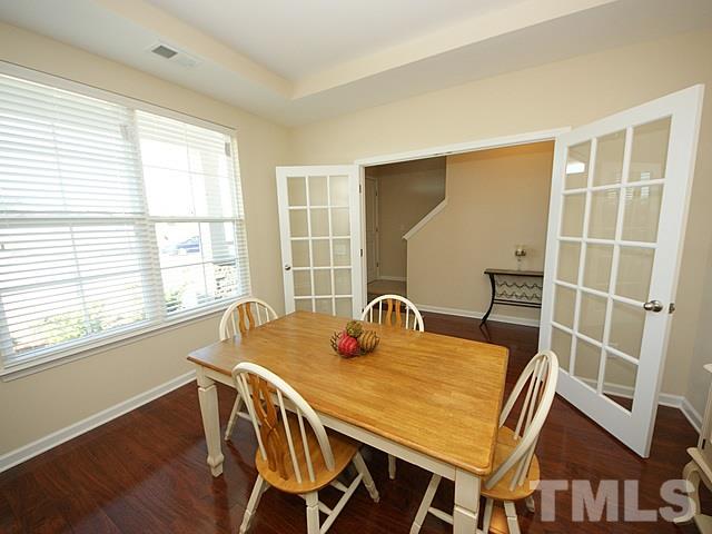 2709 Communion Court Raleigh, NC 27610 - Photo 4 of 21