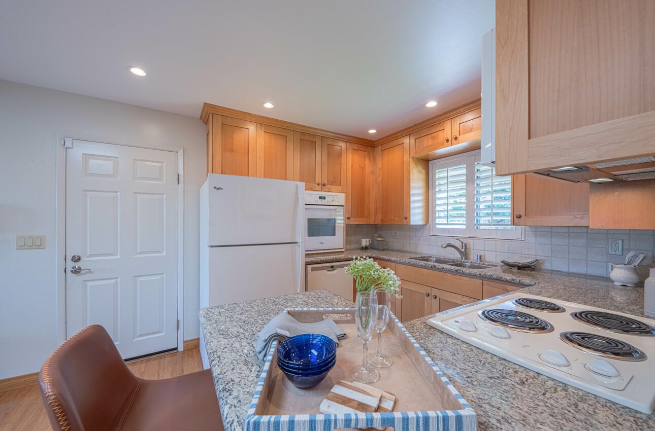16 Del Rey Circle Salinas, CA 93901 - Photo 11 of 39 Gallery Image 11