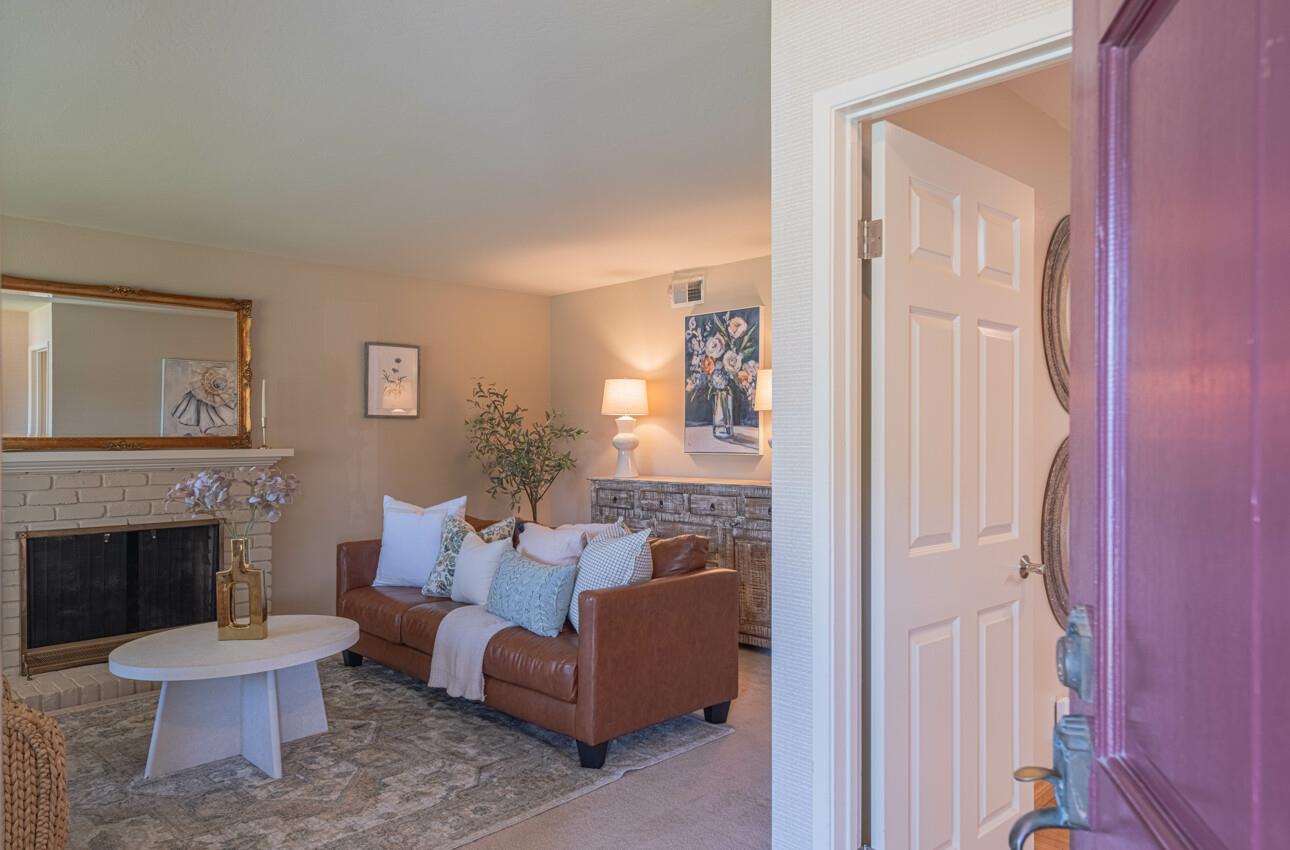 16 Del Rey Circle Salinas, CA 93901 - Photo 3 of 39 Gallery Image 3