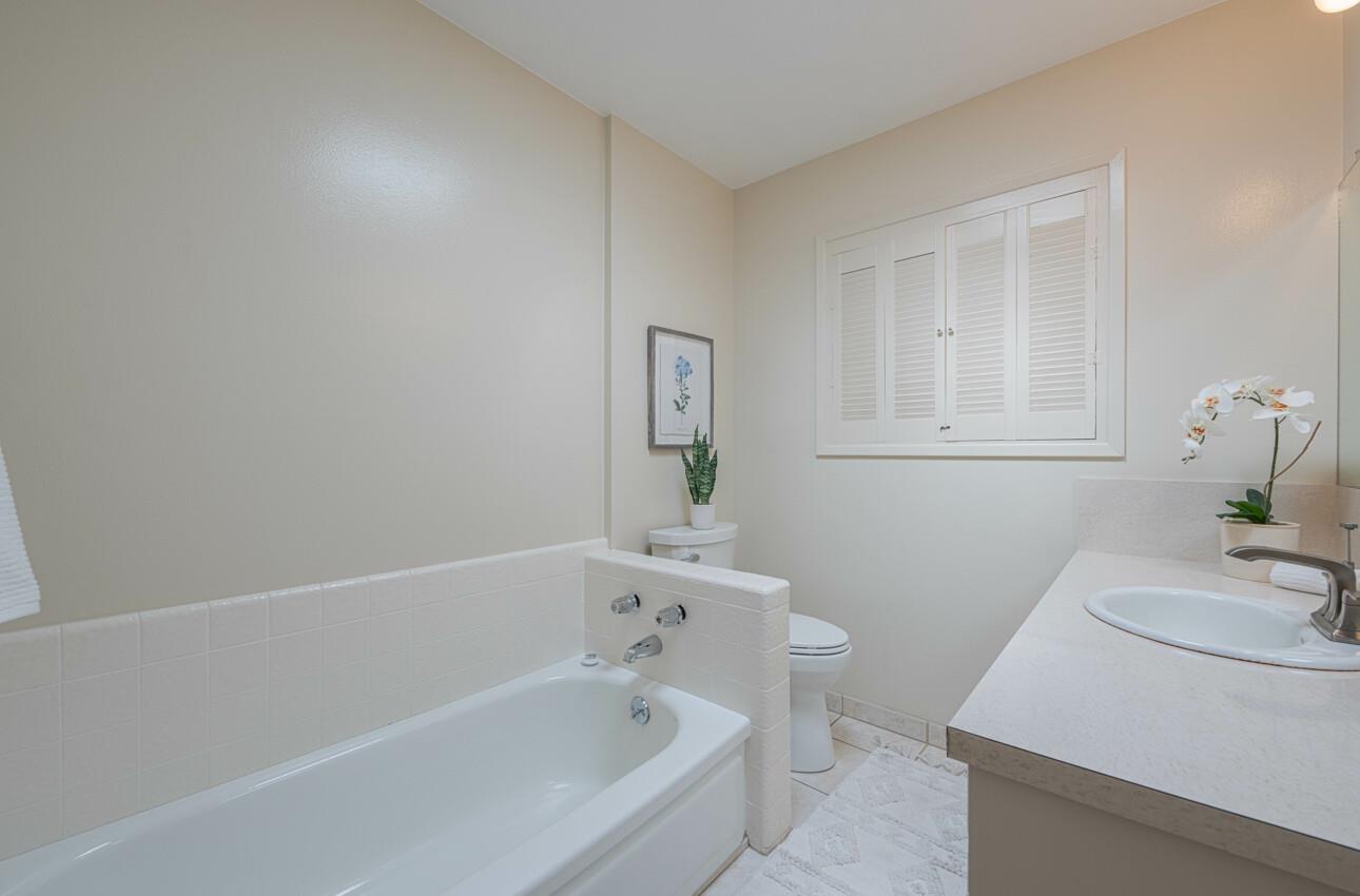16 Del Rey Circle Salinas, CA 93901 - Photo 32 of 39 Gallery Image 32