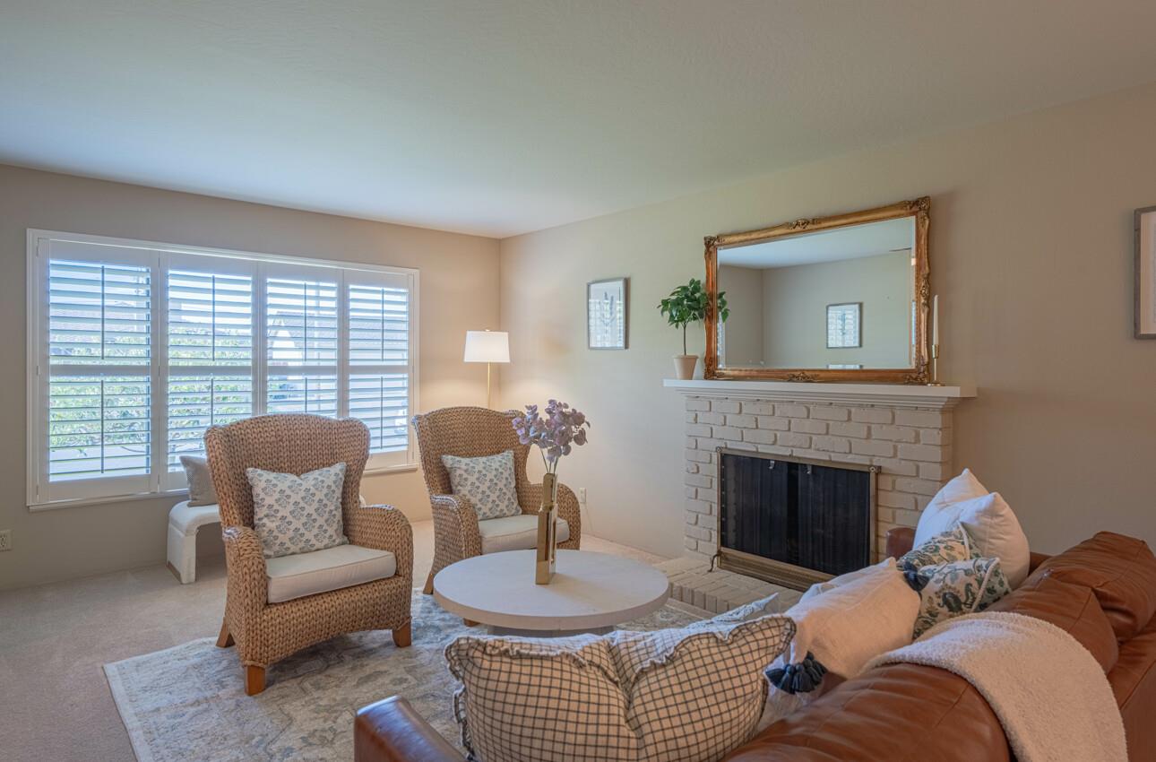 16 Del Rey Circle Salinas, CA 93901 - Photo 4 of 39 Gallery Image 4