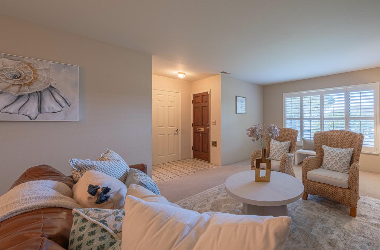16 Del Rey Circle Salinas, CA 93901 - Photo 5 of 39 Gallery Image 5