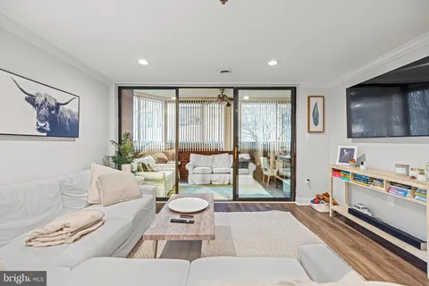 $4,000 | 1001 North Vermont Street, Unit 105, Arlington, VA 22201