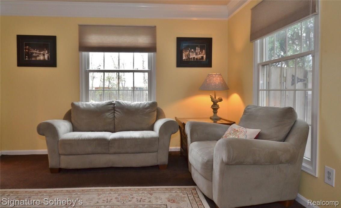 1860 Yorkshire Road Birmingham, MI 48009 - Photo 20 of 48 23 - living room.JPG