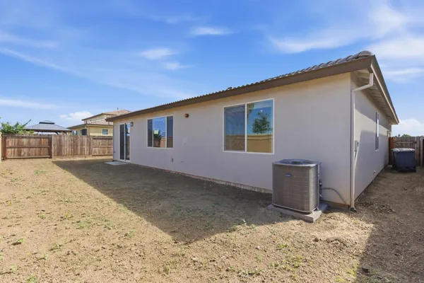 $517,499 | 331 Lolly Way, Los Banos, CA 93635