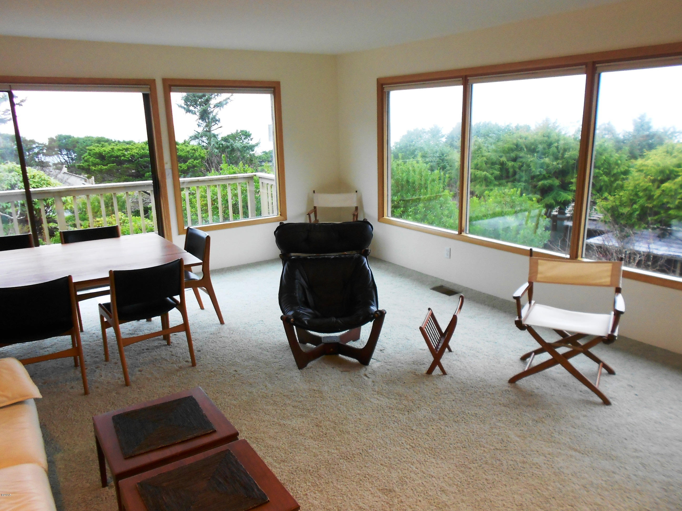 6 Ridge Crest Road Gleneden Beach, OR 97388 - Photo 5 of 40 Interior