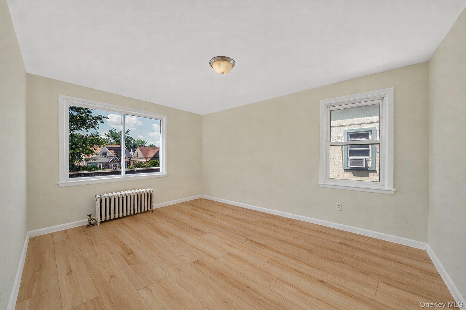 138-41 230th Place, Unit 2 Queens, NY 11413 - Photo 4 of 6