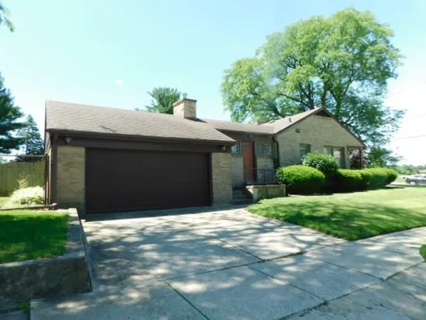 $245,000 | 1421 Parkview Avenue, Rockford, IL 61107