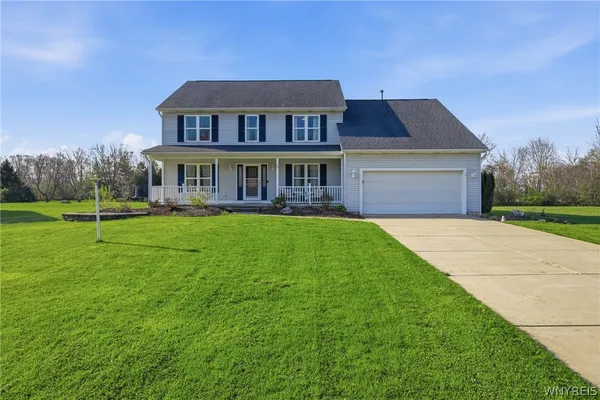 $549,990 | 22 Ranch Trail, Orchard Park, NY 14127