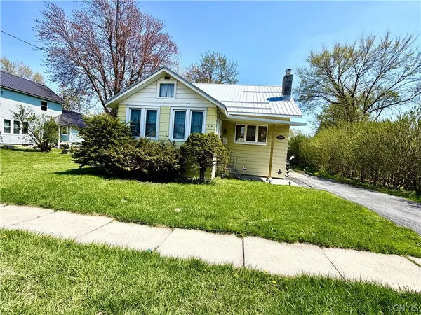 $200,000 | 610 Cooper Street, Watertown, NY 13601