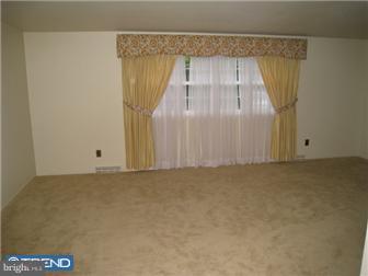 360 Level Road Collegeville, PA 19426 - Photo 3 of 12 Living Room