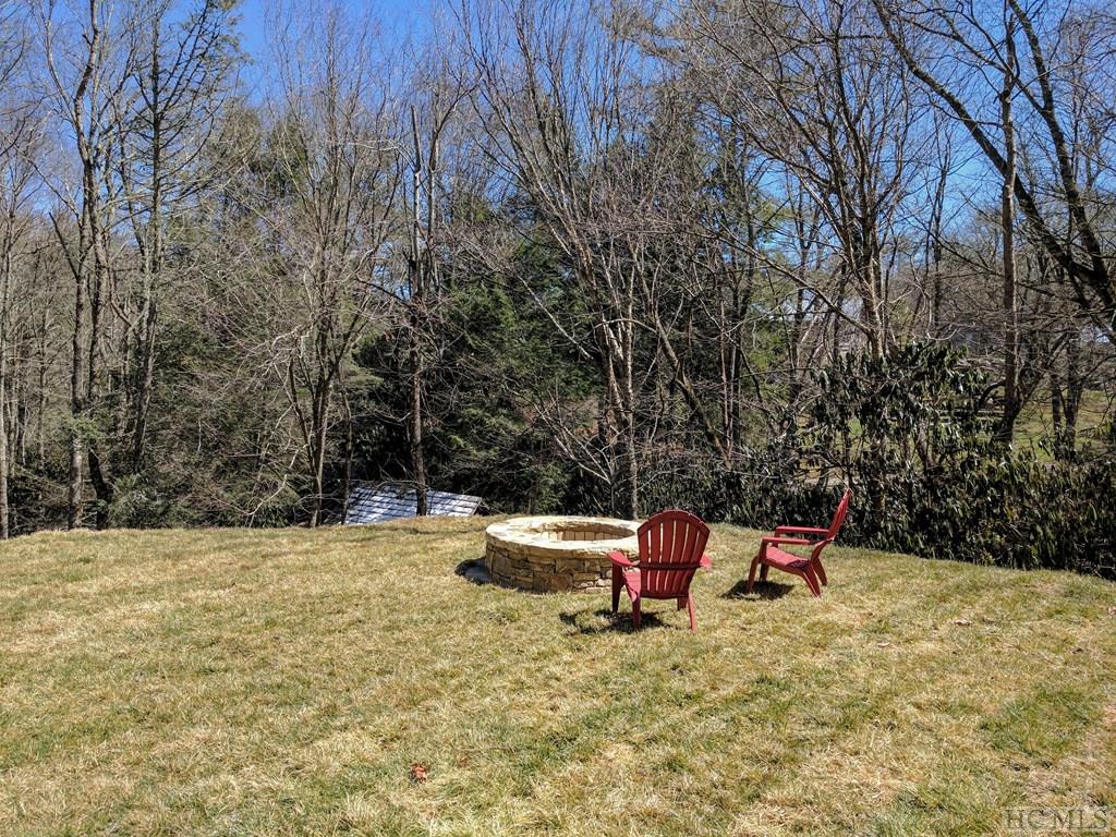 369 Franklin Road Highlands, NC 28741 - Photo 4 of 4 Gallery Image 4