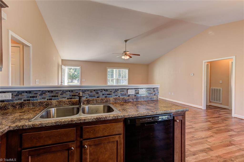 945 Tussey Road Lexington, NC 27295 - Photo 12 of 28 Gallery Image 12