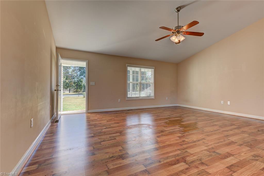 945 Tussey Road Lexington, NC 27295 - Photo 5 of 28 Gallery Image 5