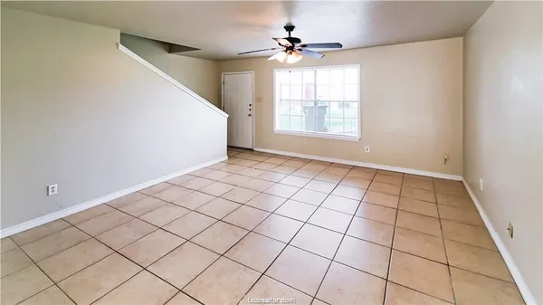 $1,050 | 1908 Barak Lane, Unit 15, Bryan, TX 77802