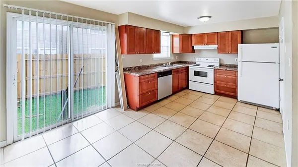 $1,050 | 1908 Barak Lane, Unit 15, Bryan, TX 77802