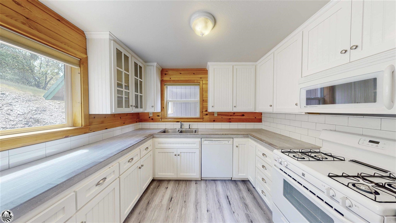 5833 Parrotts Ferry Road Vallecito, CA 95251 - Photo 16 of 58 Gallery Image 16