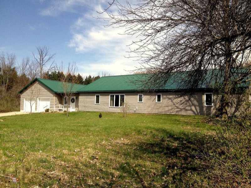 672 Running Buck Road Scottville, MI 49454 - Photo 6 of 35 rb5