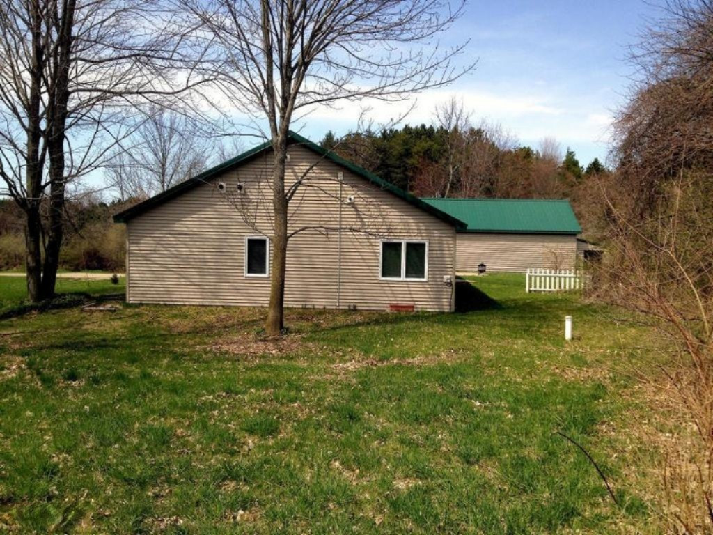 672 Running Buck Road Scottville, MI 49454 - Photo 9 of 35 ISuoyjrbwvt6230000000000