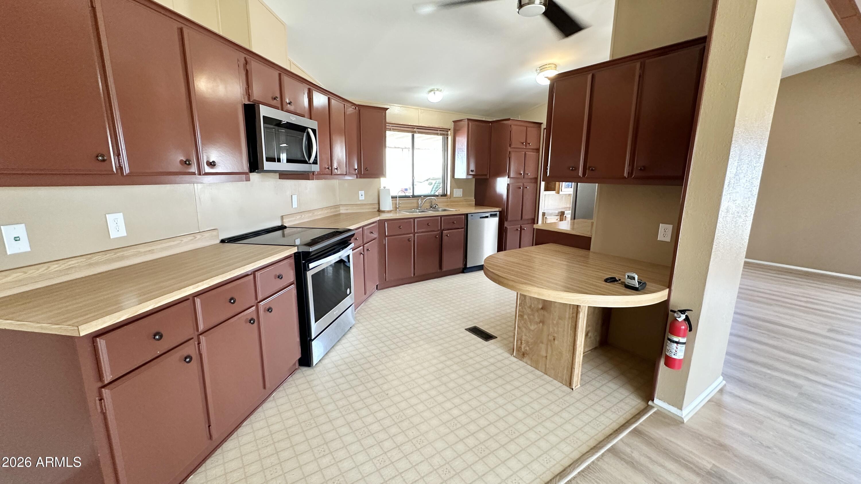 834 South Meridian Road, Unit 90 Apache Junction, AZ 85120 - Photo 14 of 56 IMG_0886(1)