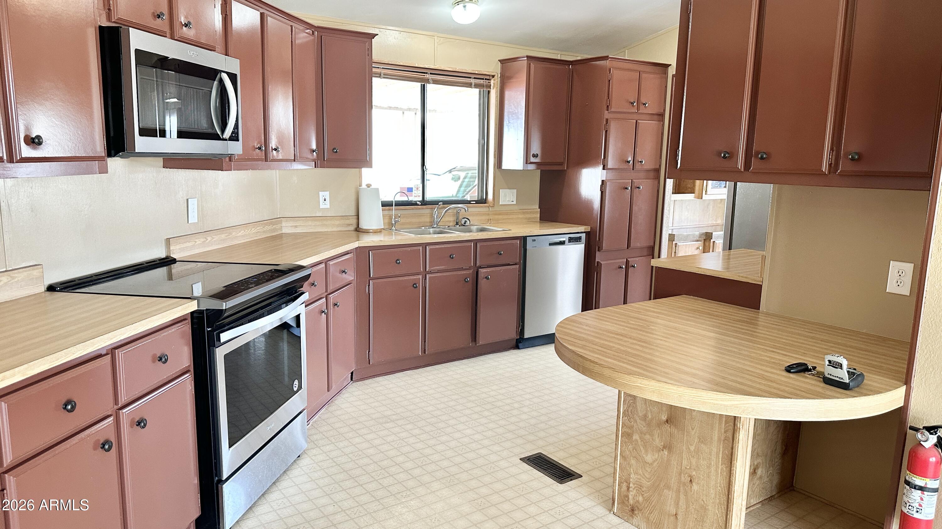 834 South Meridian Road, Unit 90 Apache Junction, AZ 85120 - Photo 15 of 56 IMG_0887(1)