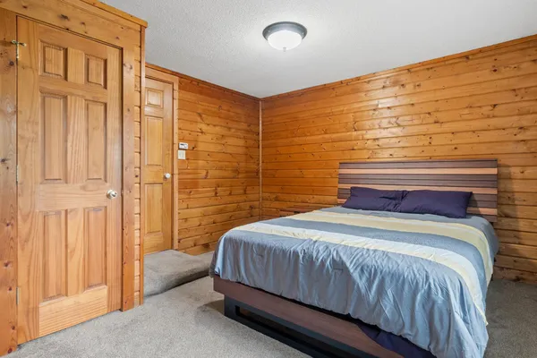 $455,000 | 910 East Evergreen Street, Isle, MN 56342